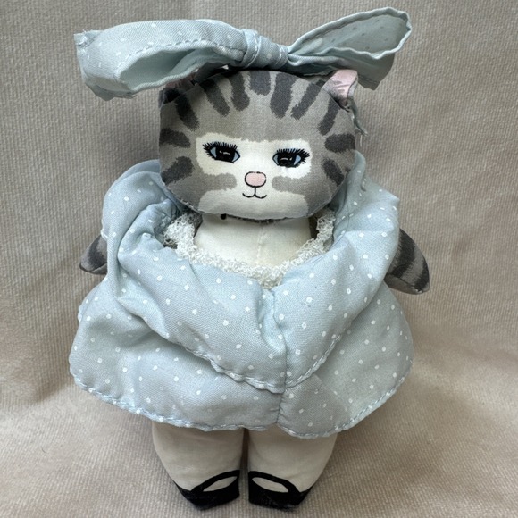 Vintage 1988 Applause 6.25" Dolly Cat by Dustyn Shear Woodland Hills Collectible - Picture 1 of 11